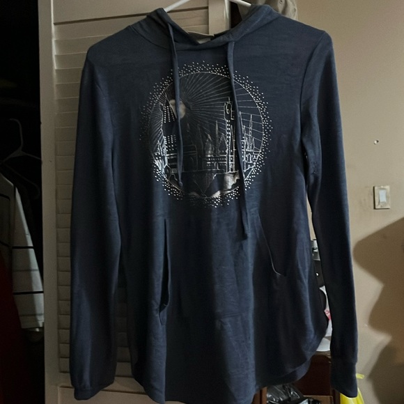 Thin long sleeved hoodie tshirt. - Picture 1 of 3